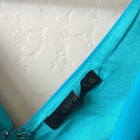 ARYN K V-Neck Flar Mini Dress - Picture 7 of 8